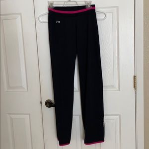 Jogging pant by Under Armour.